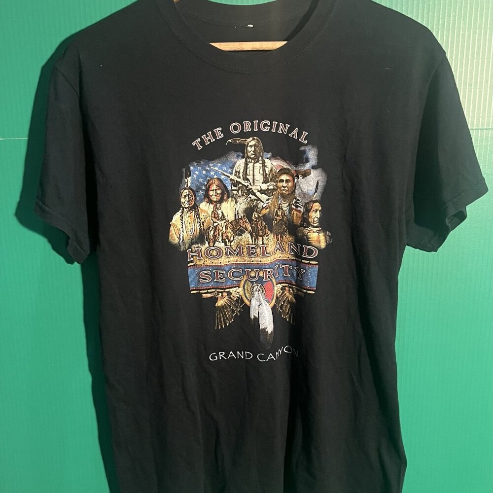 Vintage Native American “The Original Homeland Security” T-Shirt Grand Canyon Gr